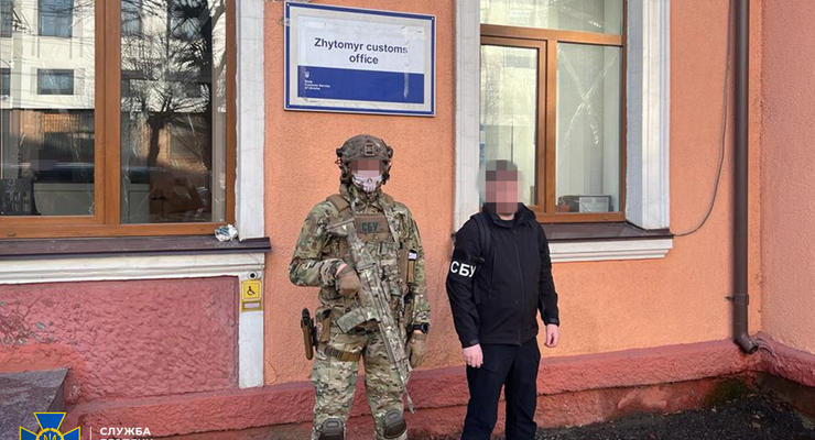 СБУ задержали начальницу Житомирской таможни на взятке