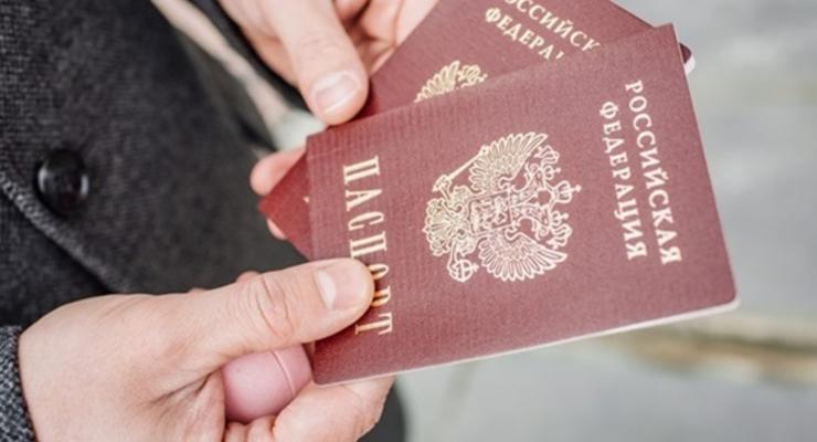 В Мелитополе учителей заставляют до 1 июня получить паспорта РФ - Генштаб