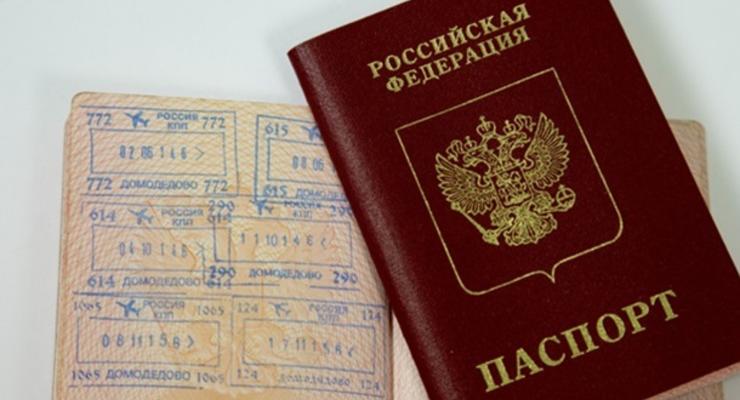 Пєсков підтвердив посилення правил виїзду з Росії