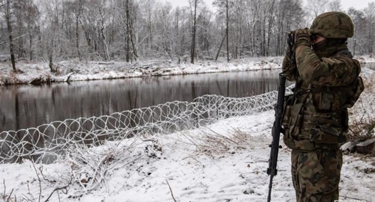 Латвия продолжит строить забор на границе с Беларусью