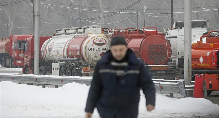 Россия впервые начала экспортировать топливо в Иран по железной дороге - Reuters