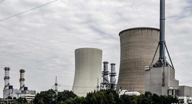 Германия закрыла три последних АЭС