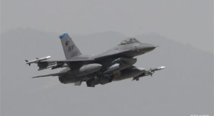 Американский истребитель F-16 разбился в Южной Корее