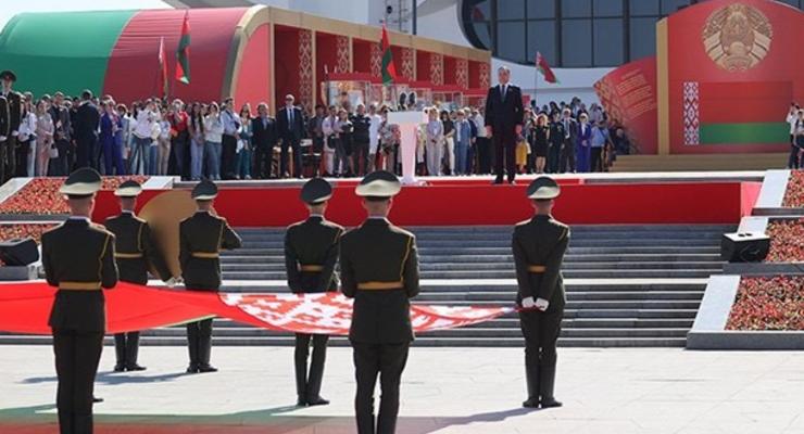 Лукашенко не прибыл на День государственного флага Беларуси - СМИ
