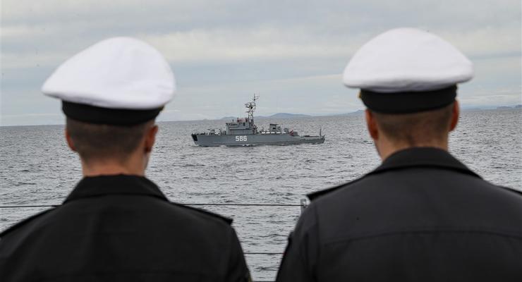 У Міноборони РФ визнали атаку на розвідувальний корабель “Іван Хурс”