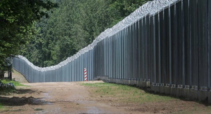 Польша окончила строительство электронного барьера на границе с Беларусью