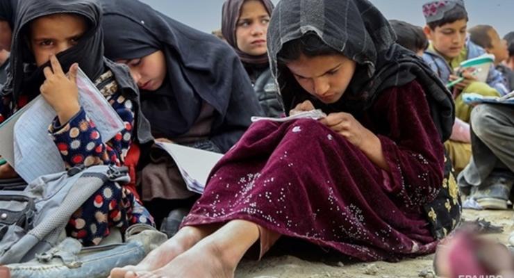 В Афганистане дети массово отравились водой