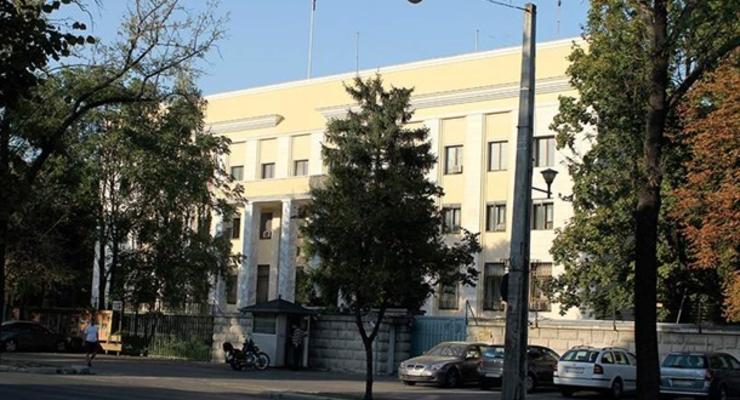 Румыния требует сократить штат посольства РФ более чем наполовину