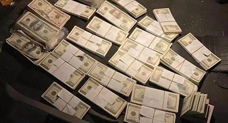 В Турции изъяли рекордную партию фальшивых долларов