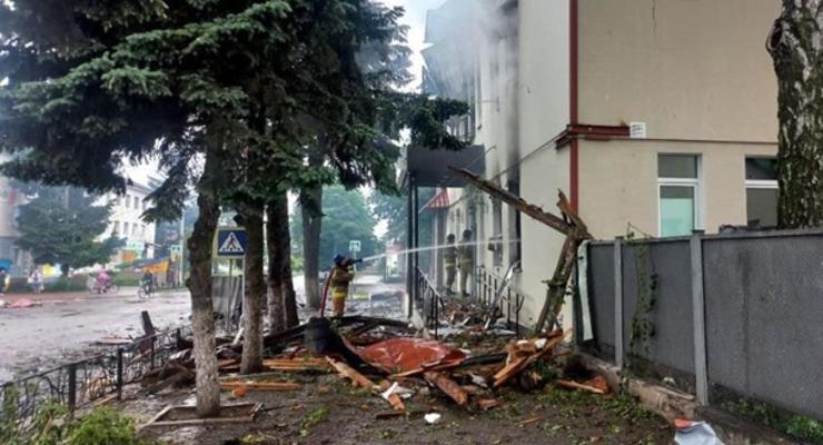 Вражеские БПЛА атаковали гражданские объекты в Сумской области