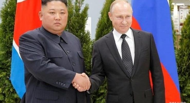 Ким Чен Ын заявил о желании держаться за руку с Путиным