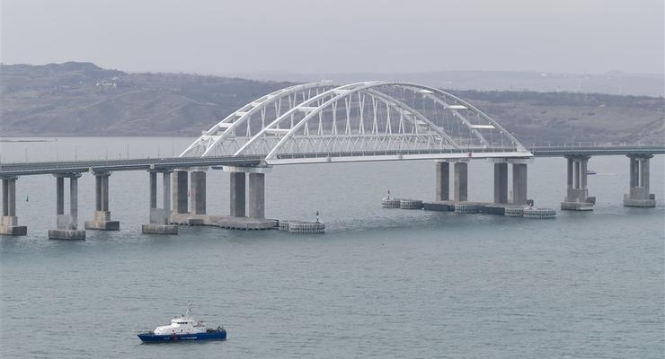 Боятся подполья: Россияне усилили безопасность на Крымском мосту