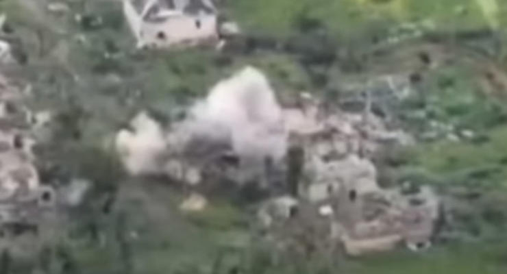 Пограничники показали уничтожение боеприпасов оккупанта возле Бахмута