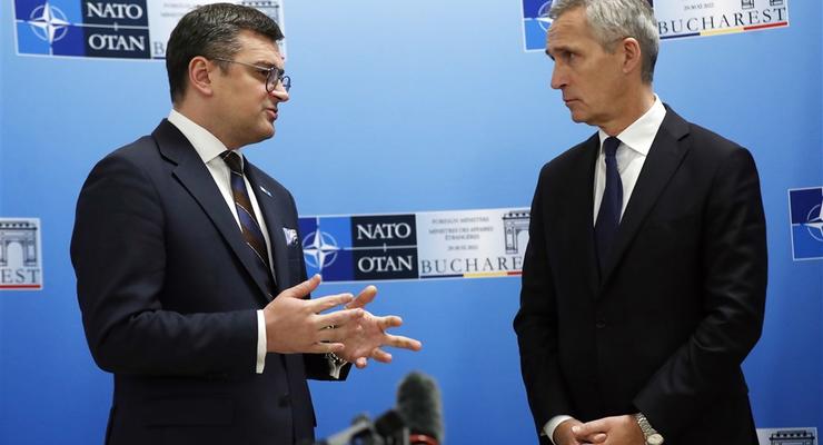Время внести ясность относительно членства Украины в НАТО: Кулеба поговорил со Столтенбергом