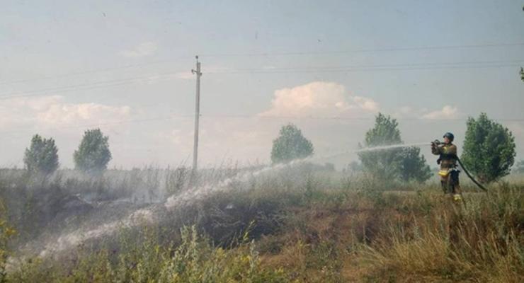 В Николаевской области возникли два пожара из-за обстрелов