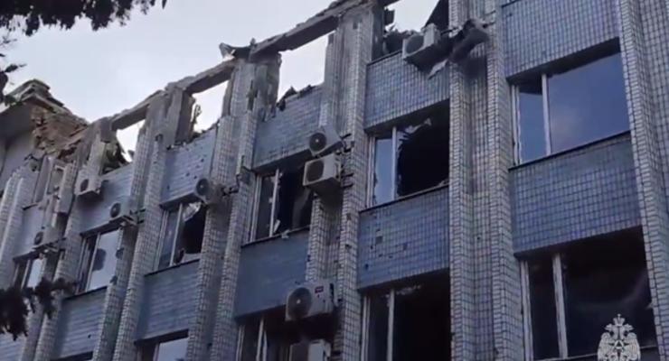В Волновахе "бавовна": повреждено здание администрации