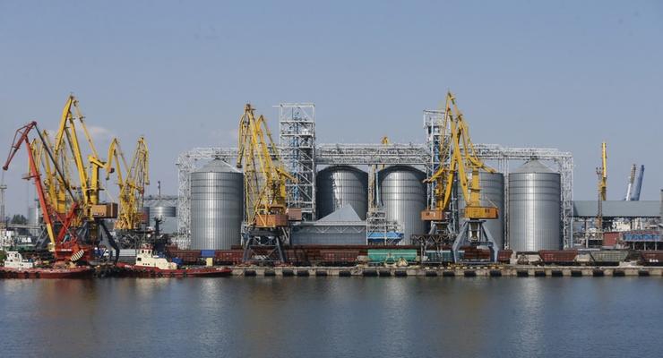Россия атаковала портовую инфраструктуру Одесской области: есть погибший
