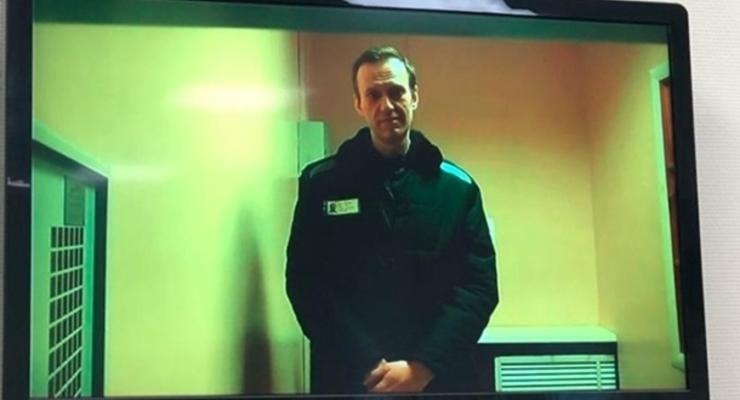 Имя Навального звучит в разговорах об обмене заключенными между РФ и США − WSJ