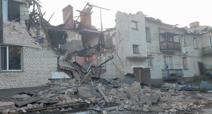 Вночі “Шахеди” РФ вдарили по житловому будинку на Чернігівщині: фото наслідків