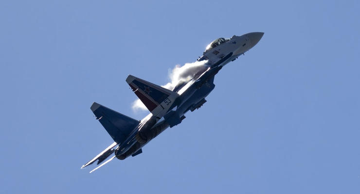 Армия РФ собственной ПВО сбила свой Су-35 над Токмаком, - британская разведка