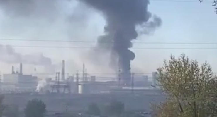 В России горит алюминиевый завод (видео)