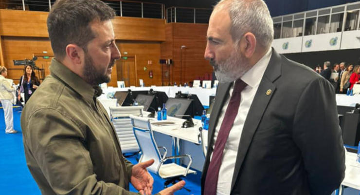 Зеленский впервые встретился с премьер-министром Армении