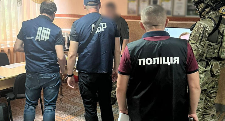 В Івано-Франківську футболістів фіктивно влаштували “служити” у військкомат