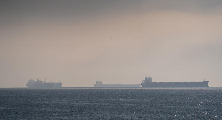 Корабли НАТО начали расчищать Черное море от мин