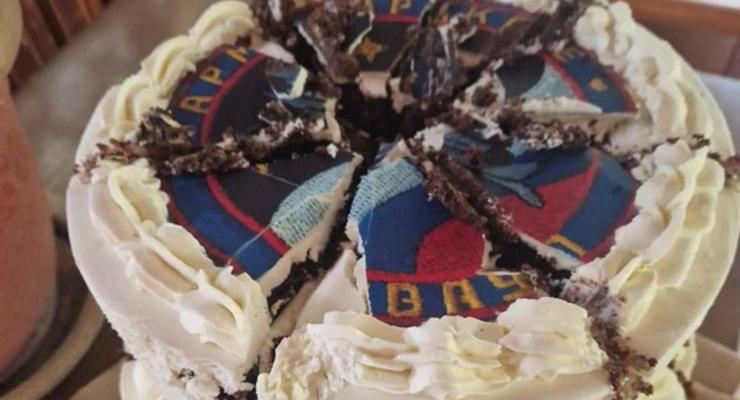 В России военным летчикам подарили отравленные торт и виски