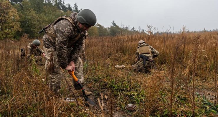 Украинские военные минируют часть границы на севере Украины