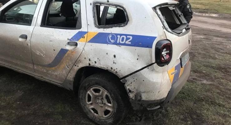 Окупанти скинули вибухівку на поліцію на Харківщині