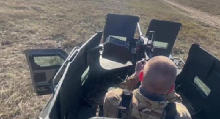 Пограничники показали работу мобильных групп ПВО по дронам РФ