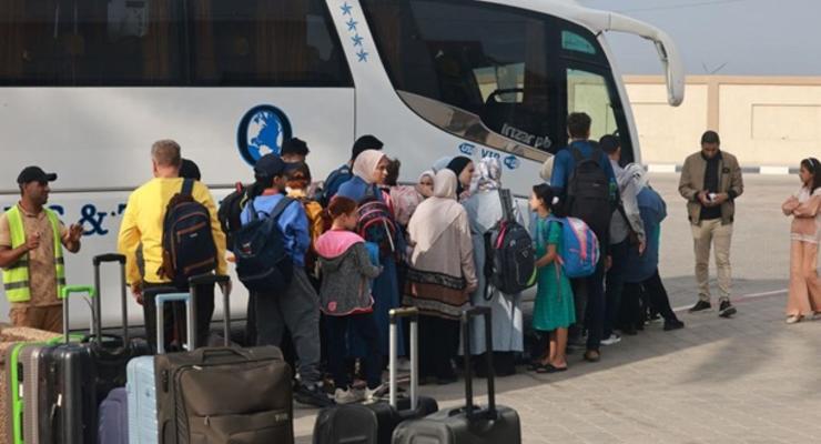 Из Газы эвакуировали рекордное количество иностранцев