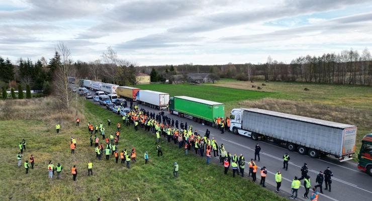 Поляки планируют заблокировать еще один пункт пропуска для грузовиков из Украины