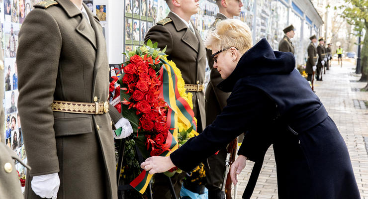 Глава правительства Литвы прибыла в Киев