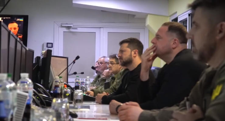 Зеленский приехал в Одесскую область и провел совещание с военными: подробности