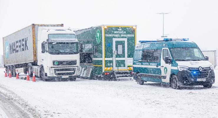 Польша усилила контроль за грузовиками из Украины
