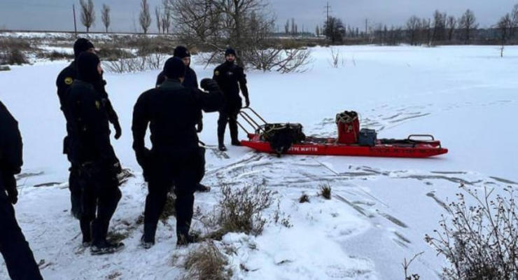 Провалился под лед: на Киевщине нашли тело мальчика, которого искали двое суток