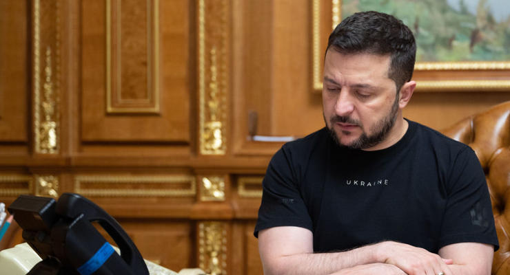 Пригласил посетить Украину: Зеленский провел первый телефонный разговор с Туском