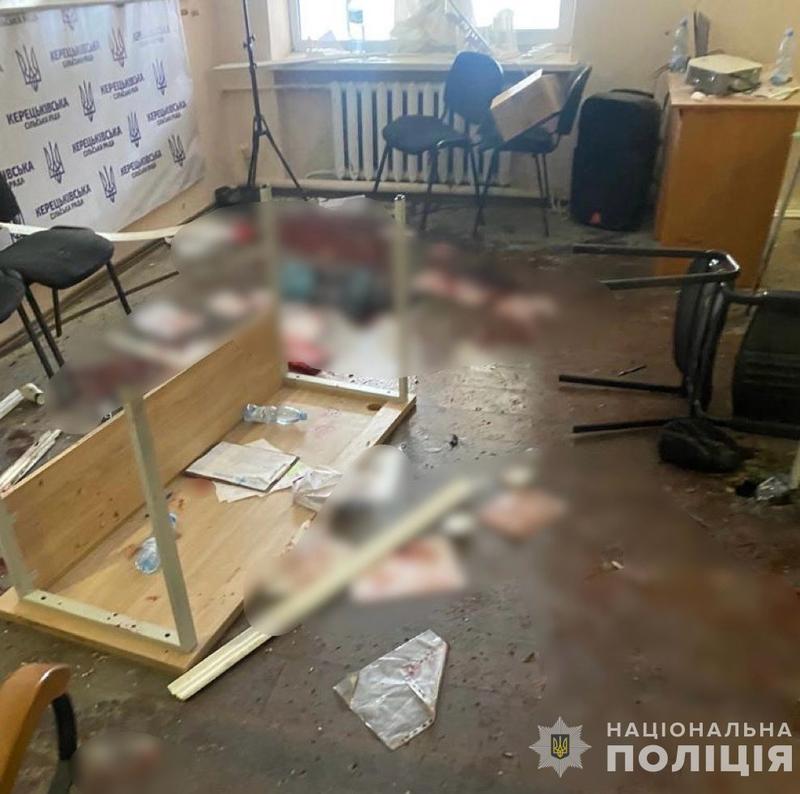 На Закарпатье депутат во время заседания взорвал гранаты / zk.npu.gov.ua