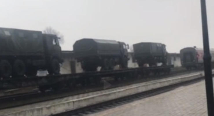 Партизаны обнаружили военную технику оккупантов на железной дороге в Крыму