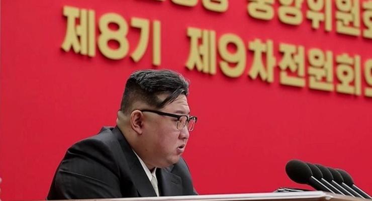 КНДР должна быть готова "утихомирить" Южную Корею - Ким Чен Ын