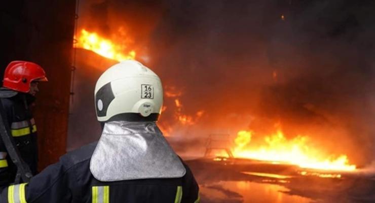Удар по Харькову: есть попадания и раненые, в городе пожары