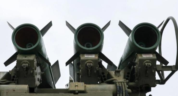 Минобороны РФ заявило, что сбило четыре ракеты над Крымом