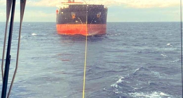 У берегов Турции сломался танкер, направлявшийся в РФ
