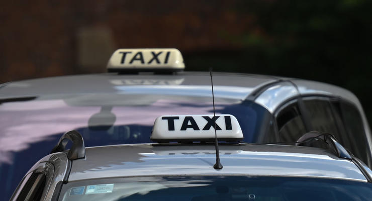 В Киеве оштрафовали таксиста за отказ разговаривать с клиентами на украинском языке