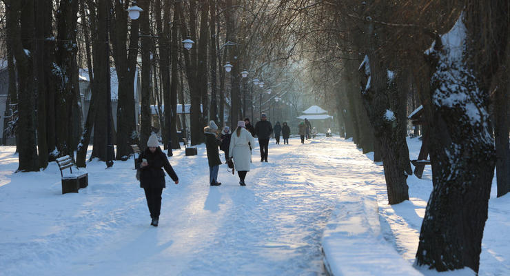 Порывы ветра и вероятный сход лавин: синоптики о погоде в Украине 15 января