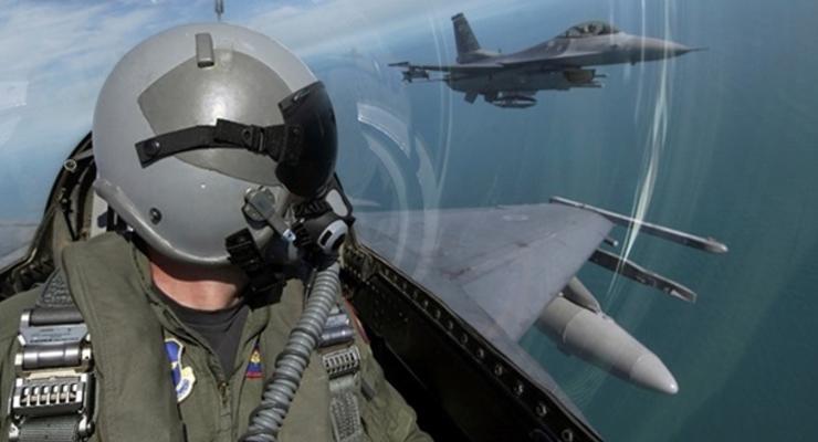 Игнат рассказал о прогрессе обучения украинских пилотов на F-16