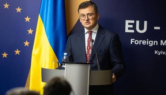 Кулеба заявил, что россияне не получат украинский паспорт