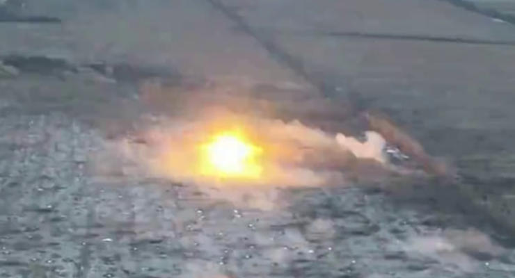 ВСУ показали эффектный удар по позициям россиян в Донецкой области (видео)